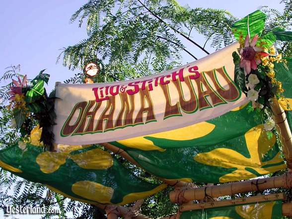 Lilo & Stitchs Ohana Luau banner