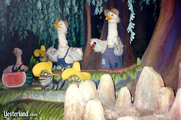 Photo of Splash Mountain scene