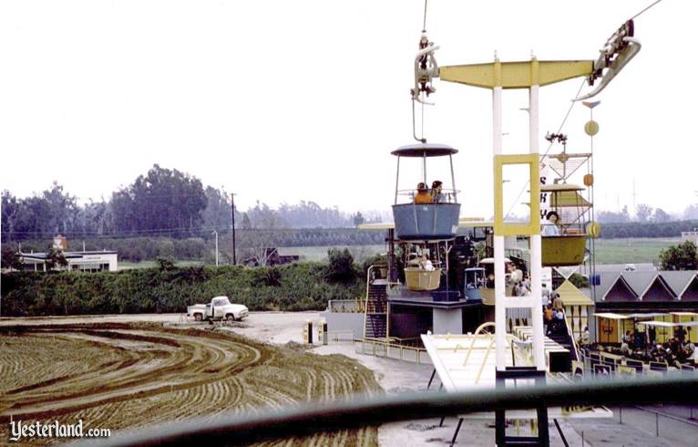 Disneyland Skyway Tomorrowland station