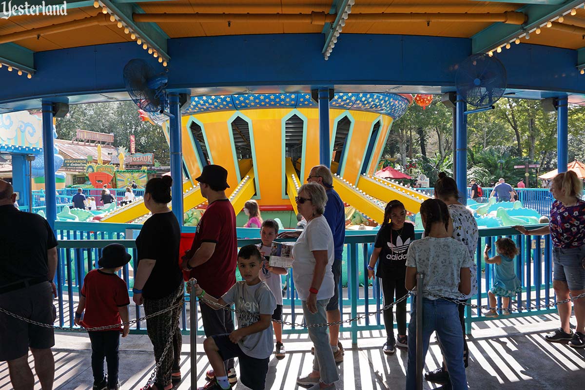 TriceraTop Spin at Disney’s Animal Kingdom
