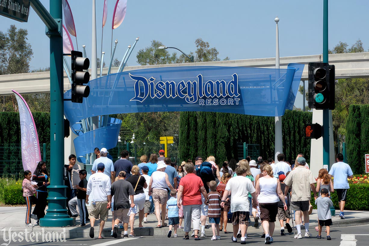 Disneyland sign, 2007
