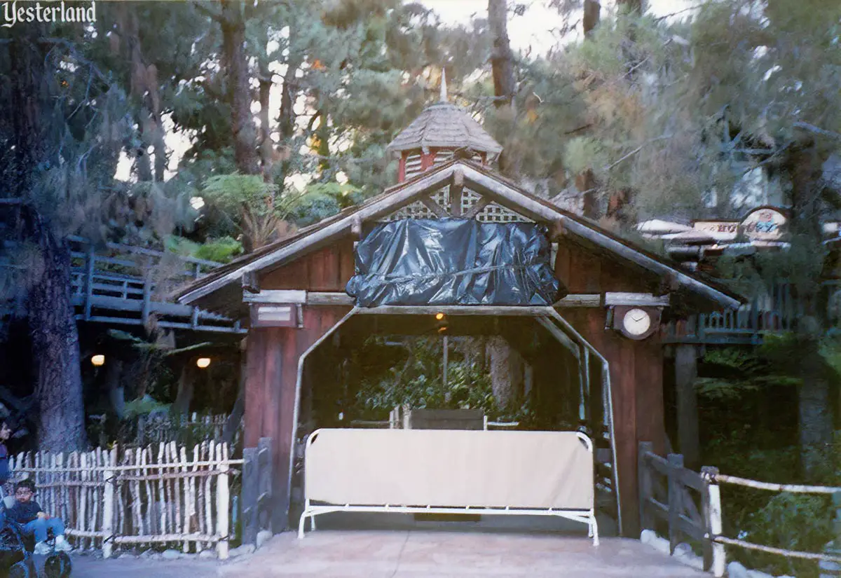 Country Bear Vacation Hoedown at Disneyland