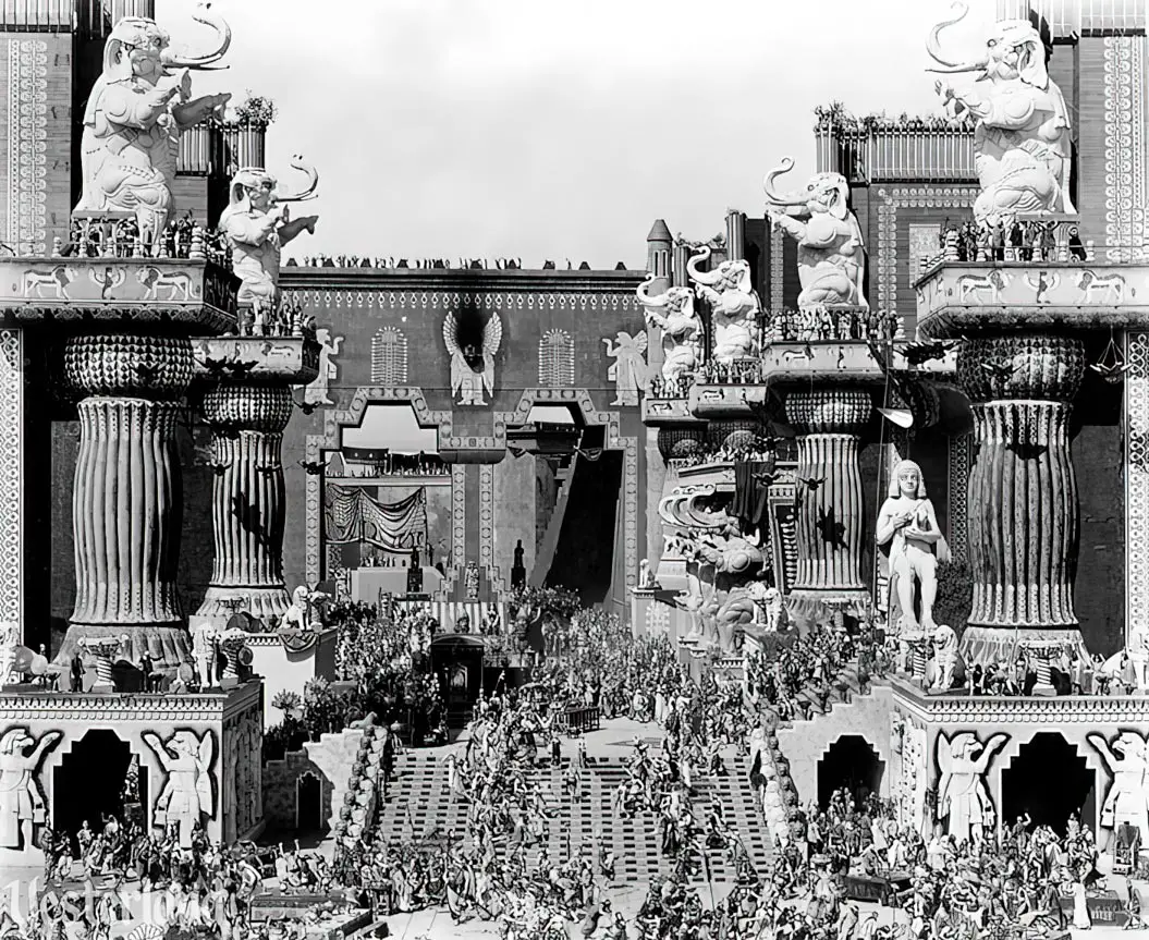 Still from Intolerance by D. W. Griffith, 1916