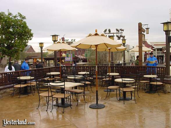 Wine Country Market outdoor patio
