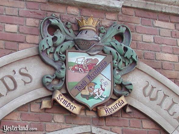 Mr. Toads crest above the entrance