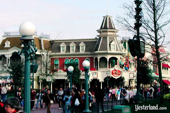 Photo of Gibson Girl Ice Cream on Main Street, USA, at Disneyland Paris