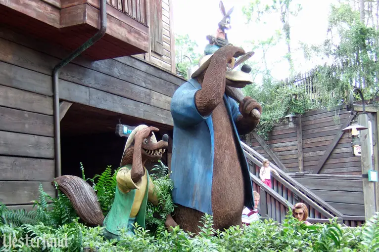 Sculptures of the main characters, Magic Kingdom Park