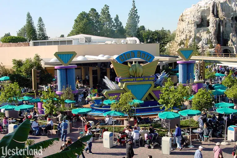 Club Buzz at Tomorrowland Terrace, Disneyland